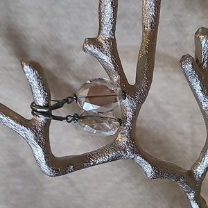PRETTY crystal earrings
